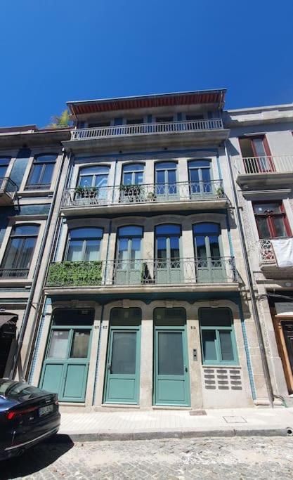 Famous Dreaming Studio Porto Exterior photo
